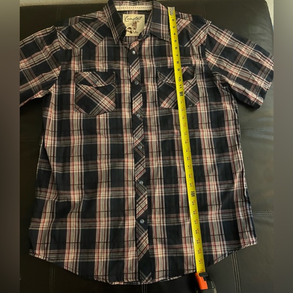 Men’s Coastal short sleeve button down plaid shirt in size xl. - Picture 7 of 10